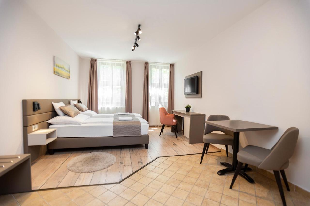 Vegvar Spa Apartman Gyula Eksteriør bilde