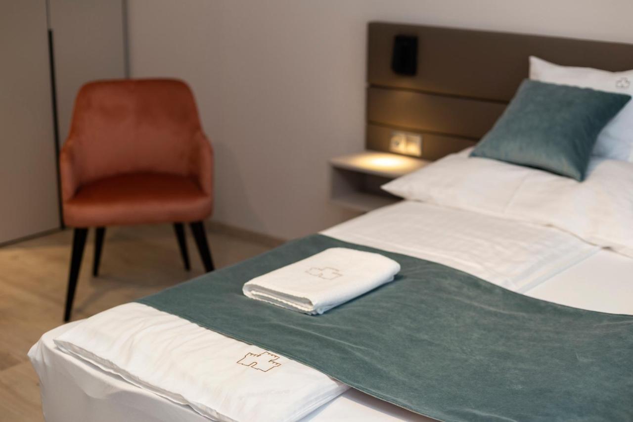 Vegvar Spa Apartman Gyula Eksteriør bilde