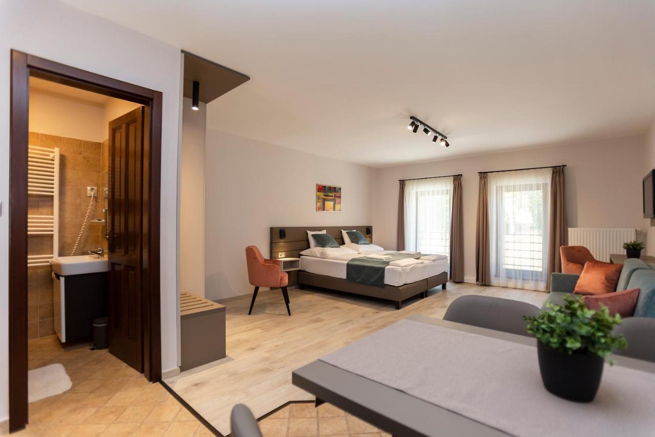 Vegvar Spa Apartman Gyula Eksteriør bilde