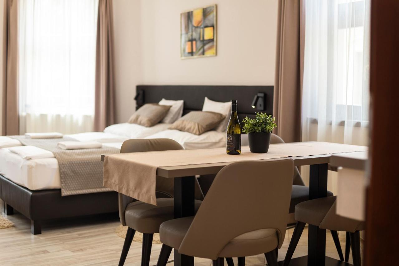 Vegvar Spa Apartman Gyula Eksteriør bilde