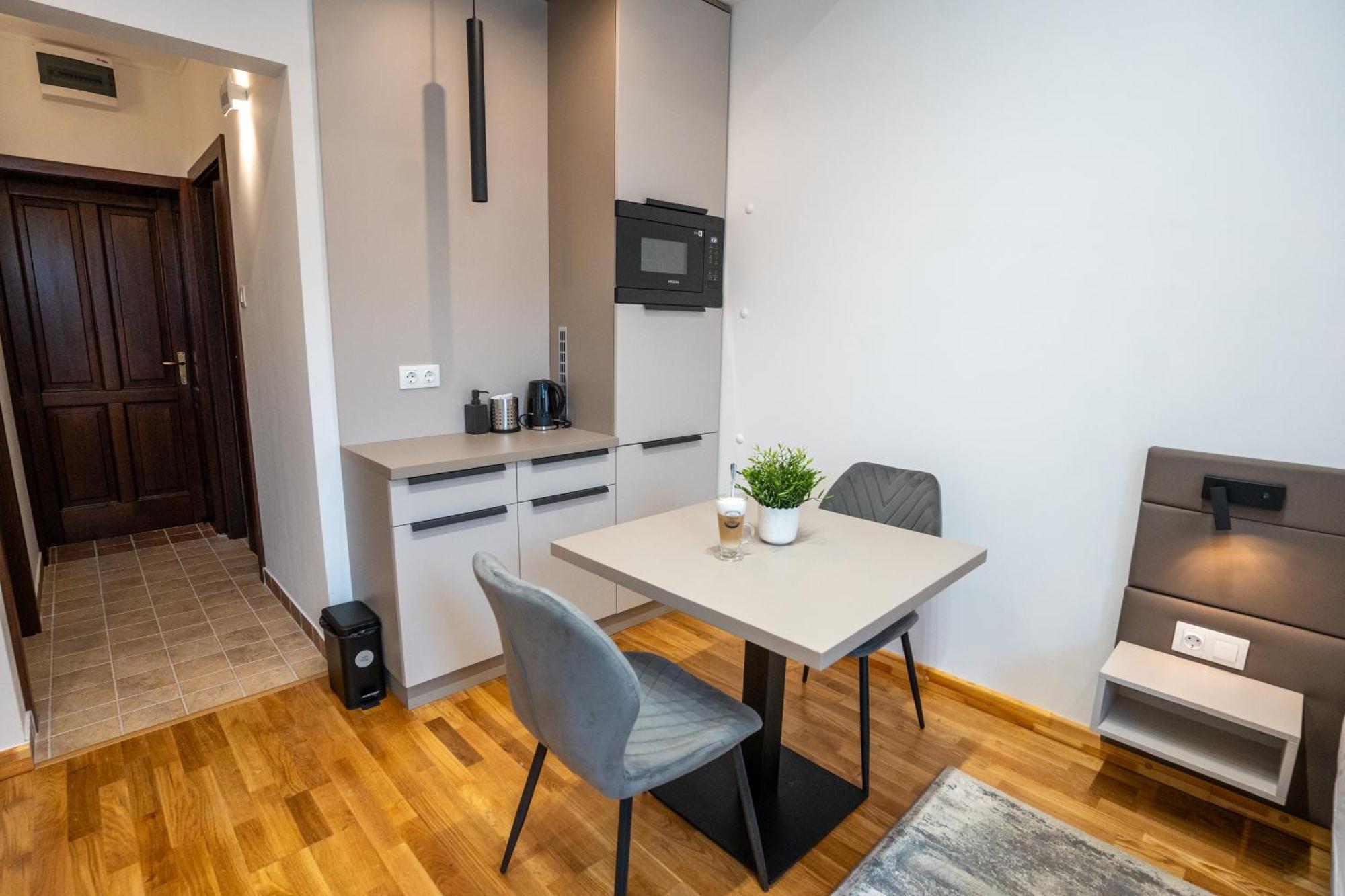 Vegvar Spa Apartman Gyula Eksteriør bilde